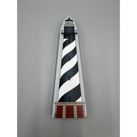 VTG 1995 Cape Hatteras East Coast Lighthouse Series Hometown Collectibles READ - Picture 1 of 6